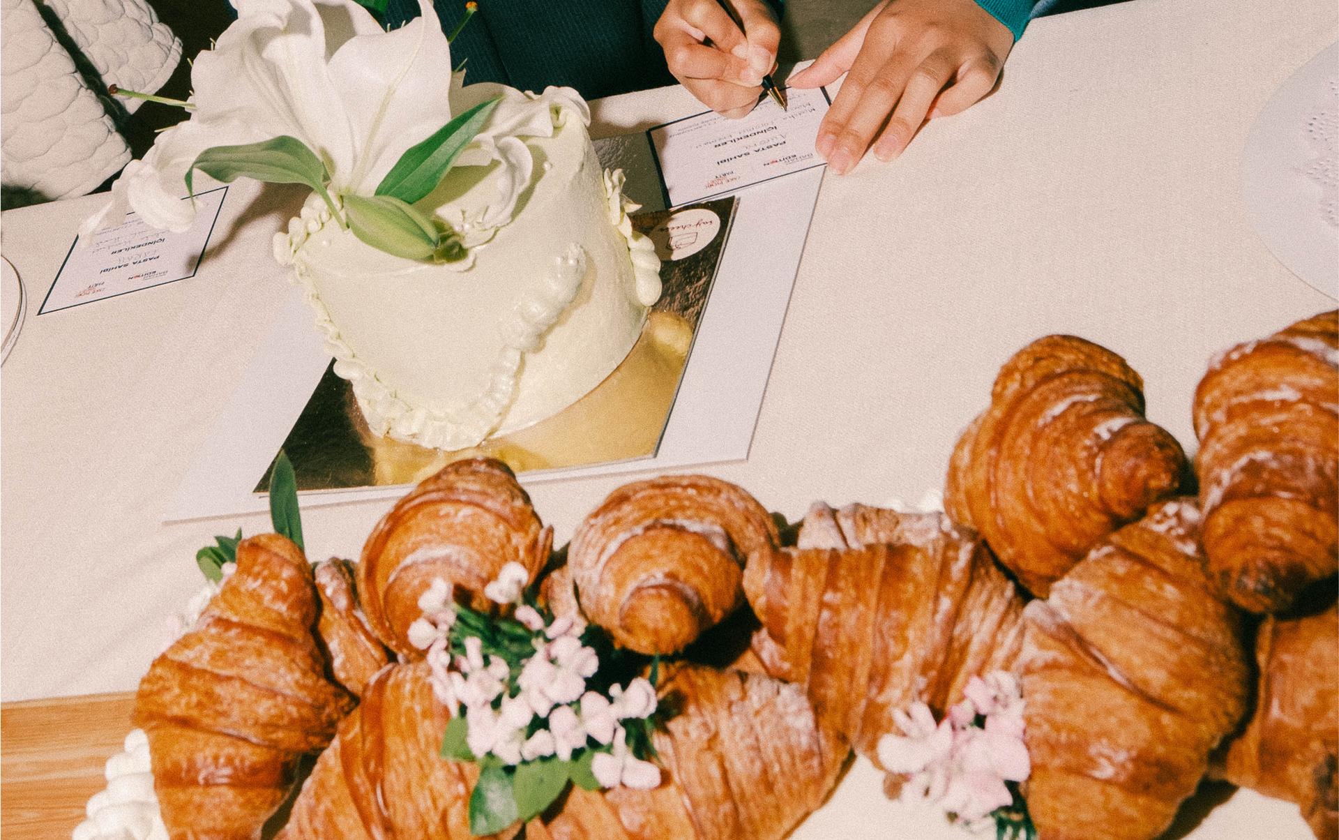 1017×638_cakepicnic2.jpg